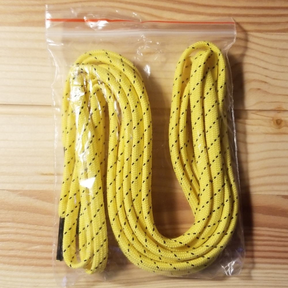 Under Armour shoe laces yellow. HOVR